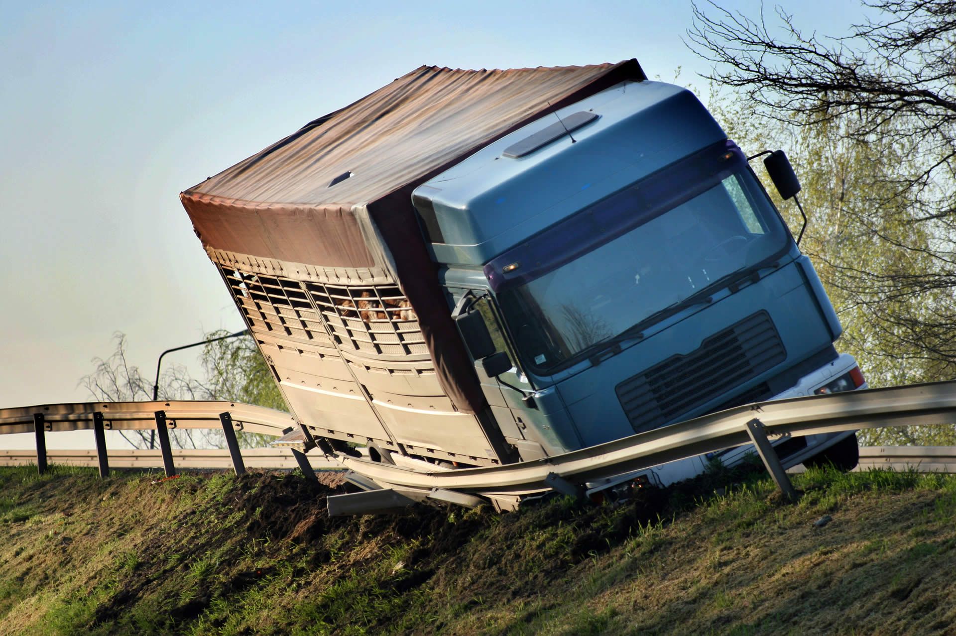What Causes Semi Truck Accidents